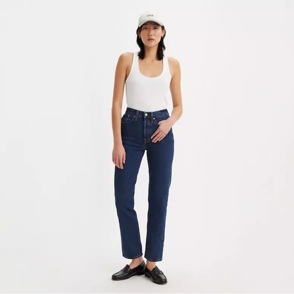 Levi’s Wedgie Straight in Salsa Dark Stone